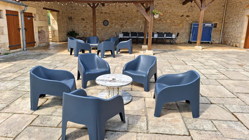 Les fauteuils de la terrasse